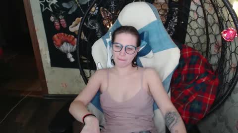 Lina online show from March 2026 10:04:02 AM