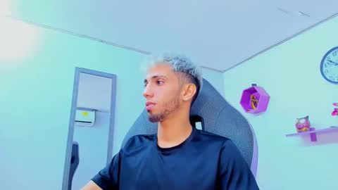 Snapshot of gregori_latin19 chatting on October 2025 06:12:01 PM gregori_latin19 online show from October 2025 06:12:01 PM