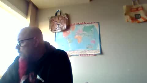 Snapshot of gregrev chatting on April 2026 01:43:01 AM gregrev online show from April 2026 01:43:01 AM