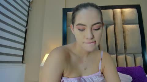 Snapshot of greta_petitee chatting on February 2026 11:31:02 AM GRETA online show from February 2026 11:31:02 AM