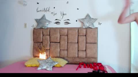 Snapshot of grettaandcoulle chatting on February 2025 09:00:02 AM grettaandcoulle online show from February 2025 09:00:02 AM