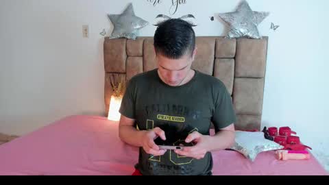 Snapshot of grettaandcoulle chatting on February 2025 01:55:02 AM grettaandcoulle online show from February 2025 01:55:02 AM