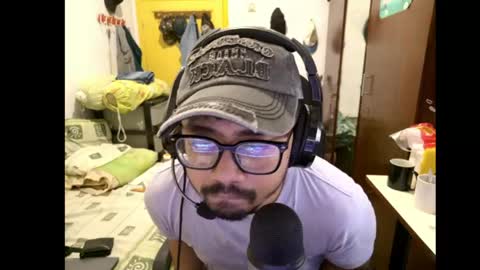 Snapshot of greybondage93 chatting on June 2026 05:18:02 PM Grey Hardy Slave online show from June 2026 05:18:02 PM