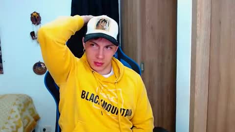 Snapshot of griego01 chatting on January 2025 12:19:02 AM griego01 online show from January 2025 12:19:02 AM