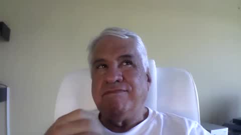 grisa01 online show from December 2025 01:38:02 PM