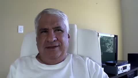 Snapshot of grisa01 chatting on April 2026 12:25:01 PM grisa01 online show from April 2026 12:25:01 PM