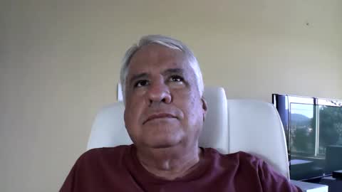 Snapshot of grisa01 chatting on April 2026 12:32:01 PM grisa01 online show from April 2026 12:32:01 PM