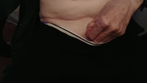 Snapshot of griz01 chatting on December 2024 02:27:01 PM griz01 online show from December 2024 02:27:01 PM