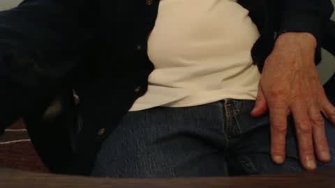 Snapshot of griz01 chatting on September 2025 03:47:02 PM griz01 online show from September 2025 03:47:02 PM