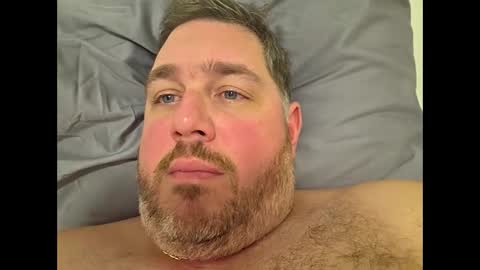 Snapshot of grizzly_uncut chatting on December 2025 05:35:02 AM grizzly_uncut online show from December 2025 05:35:02 AM