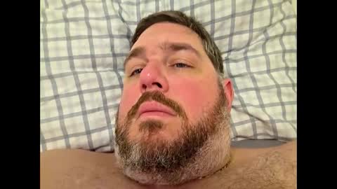 Snapshot of grizzly_uncut chatting on January 2026 04:39:02 AM grizzly_uncut online show from January 2026 04:39:02 AM