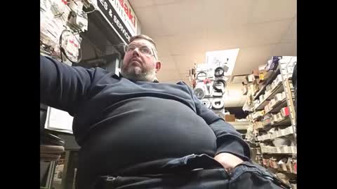 Snapshot of grizzly_uncut chatting on February 2026 12:31:01 AM grizzly_uncut online show from February 2026 12:31:01 AM