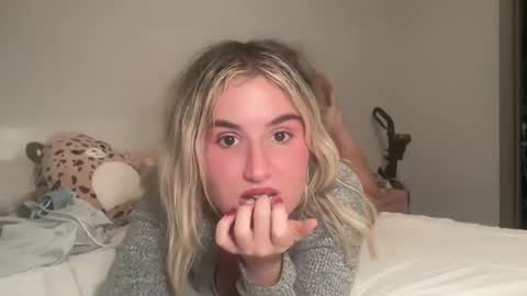 grrlgod online show from February 2025 12:32:02 AM