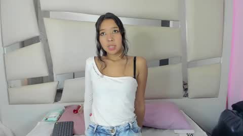 grupojade online show from February 2025 08:33:01 PM