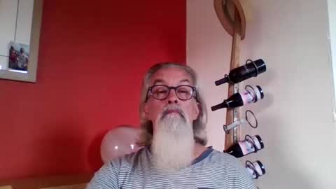 Grybear online show from September 2025 06:46:02 AM