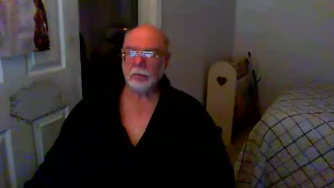 Snapshot of gtnolder60 chatting on December 2024 12:52:01 PM Gary online show from December 2024 12:52:01 PM