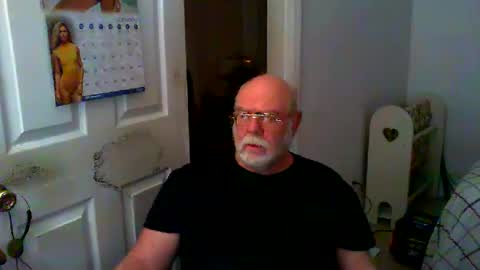 Snapshot of gtnolder60 chatting on January 2025 10:12:02 PM Gary online show from January 2025 10:12:02 PM