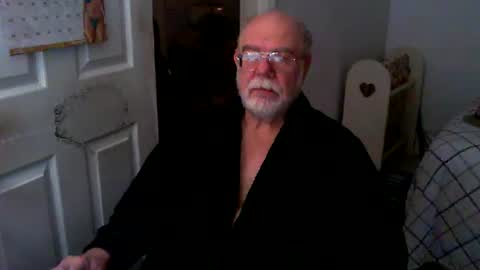 Snapshot of gtnolder60 chatting on February 2025 12:39:01 PM Gary online show from February 2025 12:39:01 PM