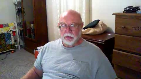 Snapshot of gtnolder60 chatting on October 2025 10:46:02 AM Gary online show from October 2025 10:46:02 AM