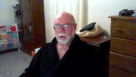 Snapshot of gtnolder60 chatting on October 2025 11:09:02 AM Gary online show from October 2025 11:09:02 AM