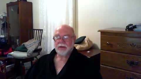 Snapshot of gtnolder60 chatting on October 2025 11:33:02 AM Gary online show from October 2025 11:33:02 AM