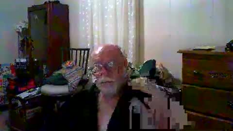 Snapshot of gtnolder60 chatting on October 2025 11:21:02 AM Gary online show from October 2025 11:21:02 AM