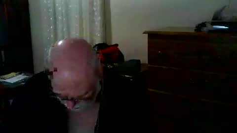 Snapshot of gtnolder60 chatting on February 2026 01:40:02 AM Gary online show from February 2026 01:40:02 AM