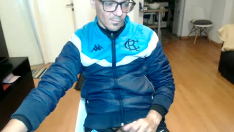 Snapshot of guachin_new chatting on June 2026 04:31:01 AM guachin_new online show from June 2026 04:31:01 AM