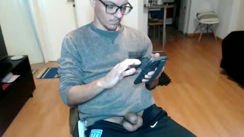 Snapshot of guachin_new chatting on July 2026 04:18:02 AM guachin_new online show from July 2026 04:18:02 AM