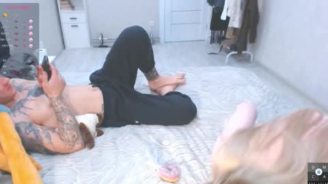 Eva online show from November 2025 06:52:02 PM