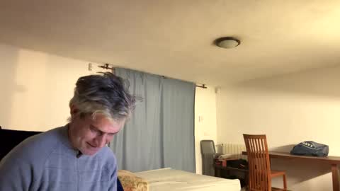 guardiannif_ online show from February 2025 01:04:01 AM