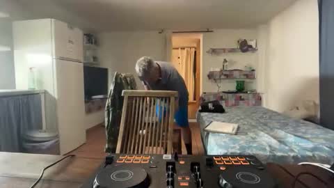 Snapshot of guardiannif_ chatting on April 2026 08:06:01 PM guardiannif_ online show from April 2026 08:06:01 PM