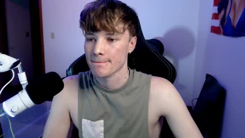 Snapshot of gucciboi4 chatting on March 2025 04:28:01 AM gucciboi4 online show from March 2025 04:28:01 AM