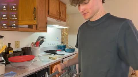 Snapshot of gucciboi4 chatting on December 2025 04:02:02 PM gucciboi4 online show from December 2025 04:02:02 PM