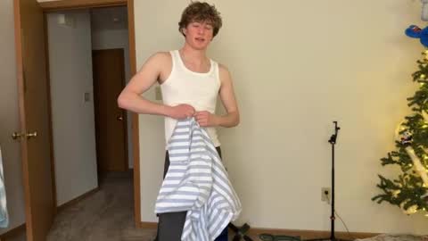 Snapshot of gucciboi4 chatting on February 2026 05:23:02 PM gucciboi4 online show from February 2026 05:23:02 PM