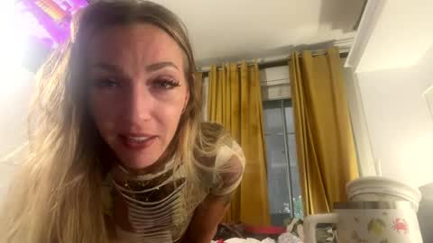 gudgirrl online show from July 2026 02:13:01 PM