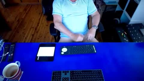 guesswhatigot2 online show from October 2025 02:30:01 AM