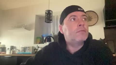 Snapshot of guil0 chatting on March 2026 08:58:02 AM guil0 online show from March 2026 08:58:02 AM