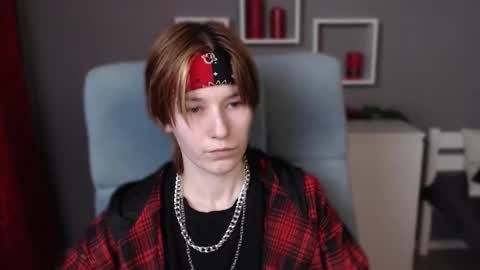 guitarandangell online show from January 2026 05:27:02 PM