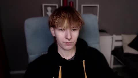 guitarandangell online show from February 2026 11:09:02 AM