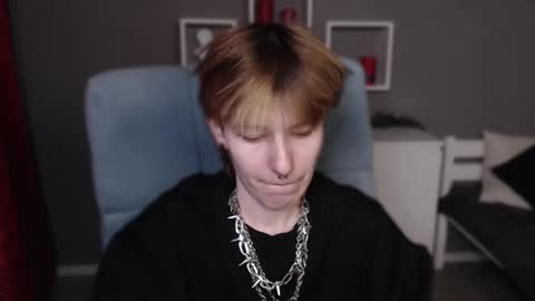 guitarandangell online show from March 2026 01:06:02 PM