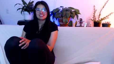 Snapshot of gumball_room chatting on February 2025 05:30:02 PM Vane blonde and Hazell black hair online show from February 2025 05:30:02 PM