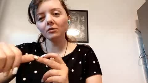 Alana online show from April 2026 05:01:02 AM