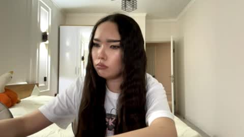 Alana online show from May 2026 01:05:02 PM
