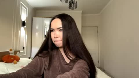 Alana online show from May 2026 01:19:01 PM