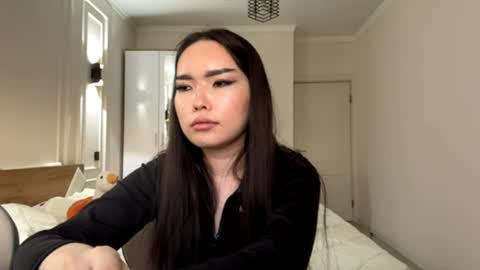 Alana online show from May 2026 02:02:02 PM