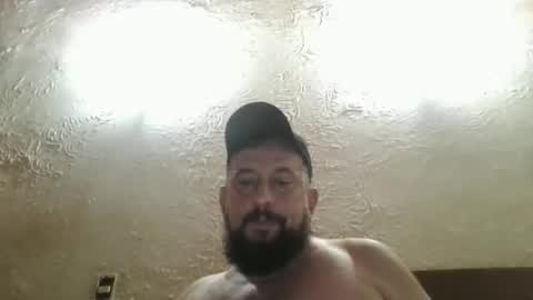 gustavo1350 online show from November 2025 02:28:02 AM