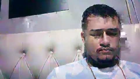 Snapshot of gustavo942493 chatting on July 2026 02:39:01 AM gustavo942493 online show from July 2026 02:39:01 AM