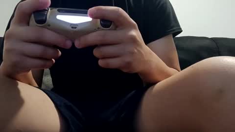 guts_san online show from October 2025 01:09:01 PM