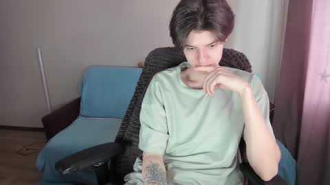 guy_liam1 online show from March 2025 02:05:02 PM